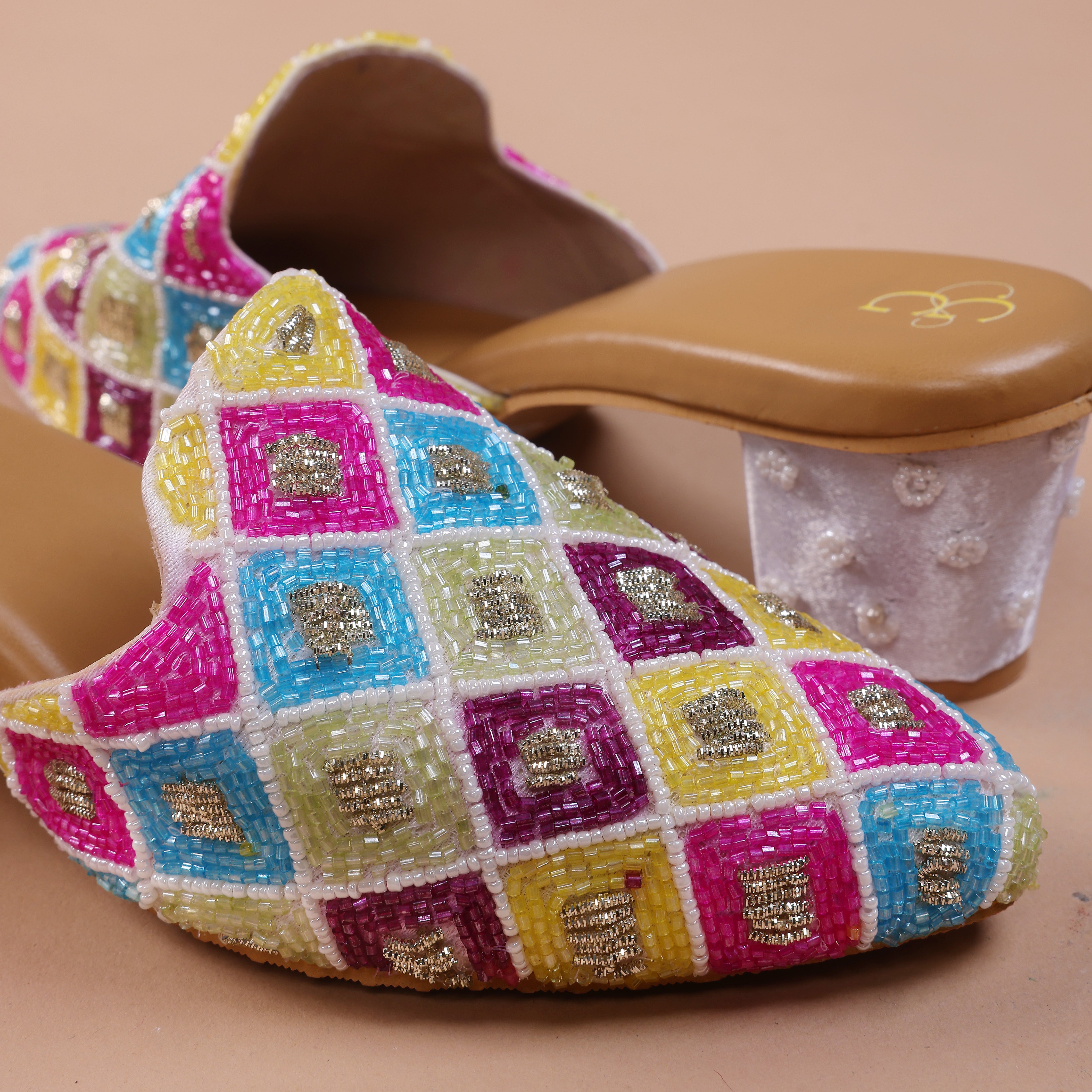 Multicolour beads handicraft heel mules