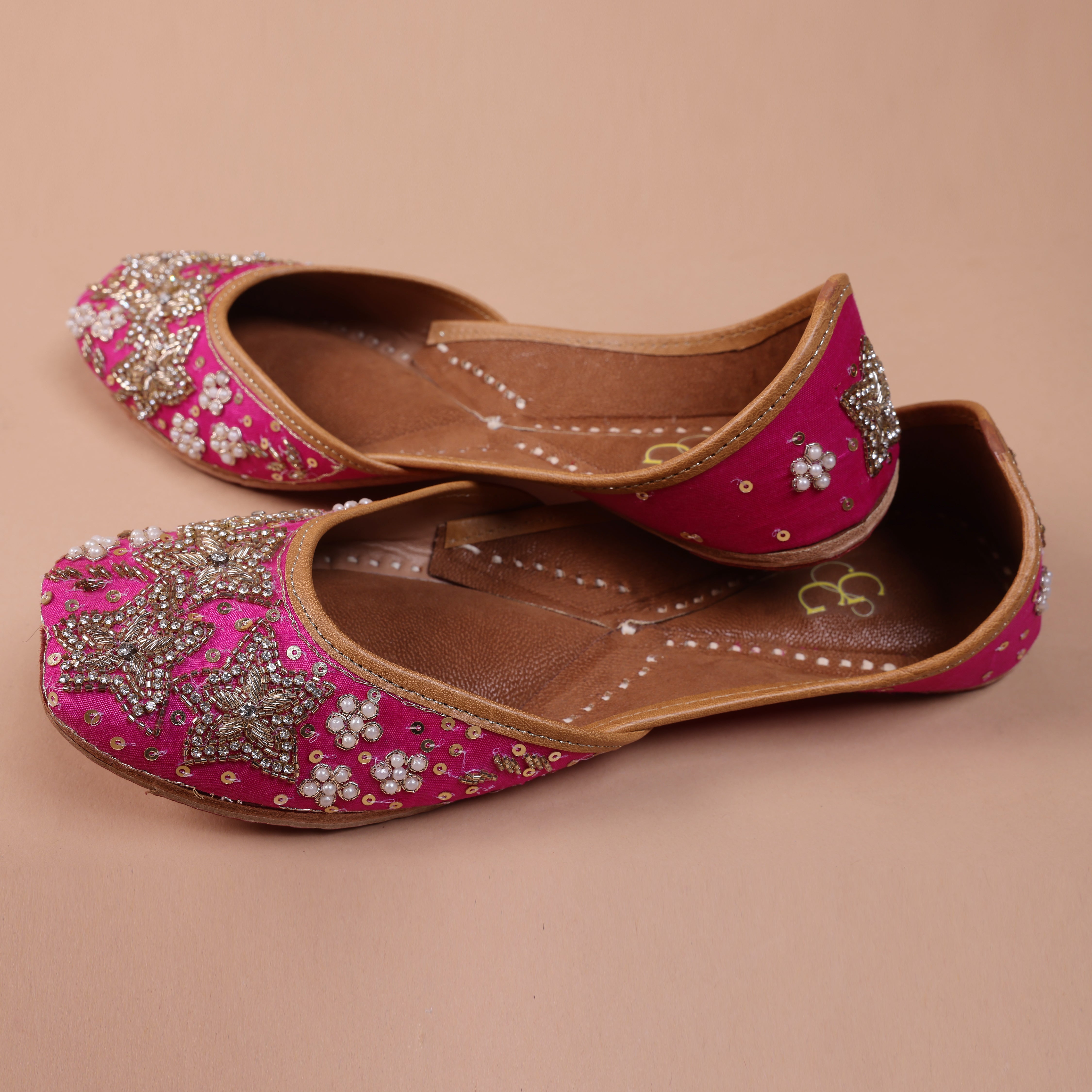 Pink sequin embellished heavy mojaris