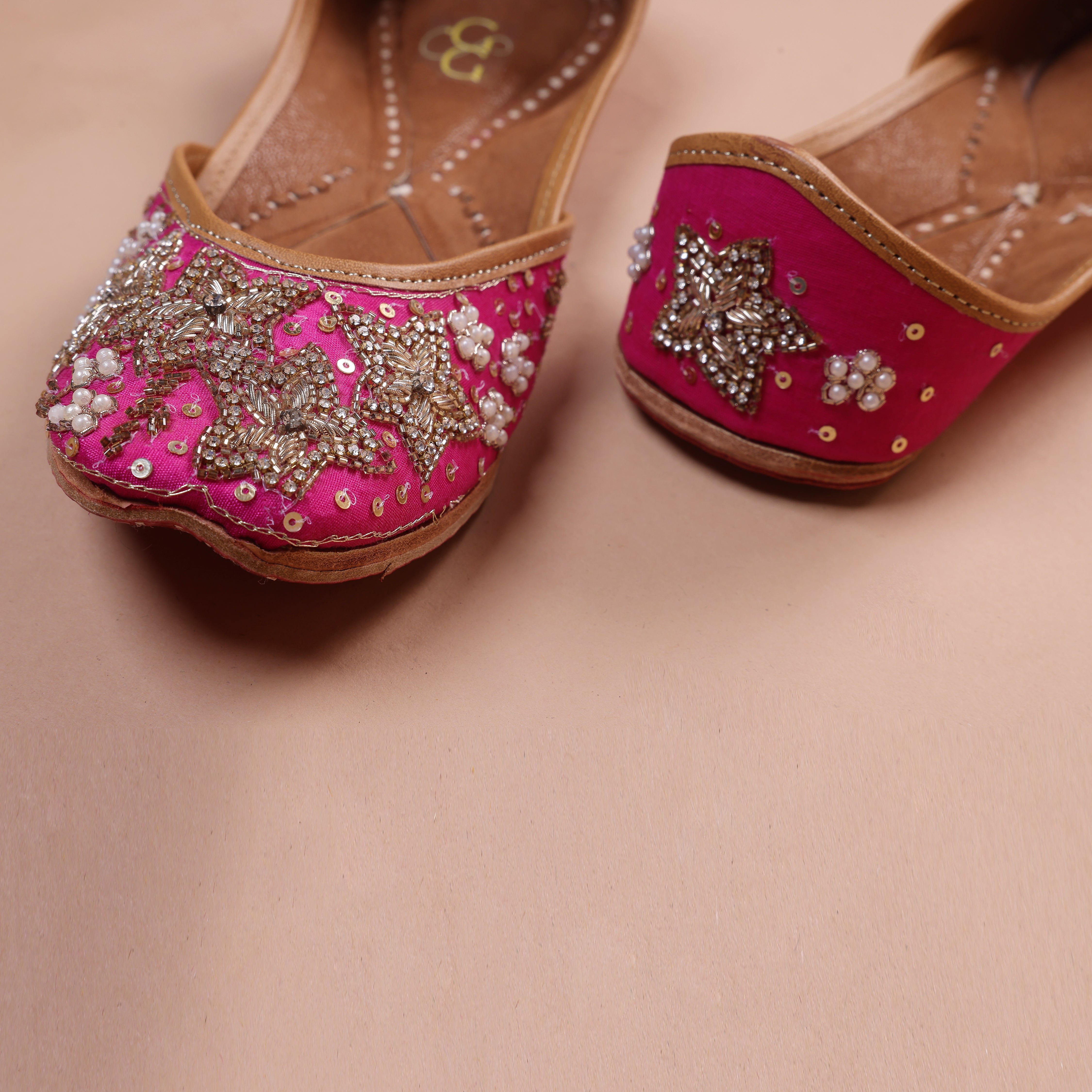 Pink sequin embellished heavy mojaris