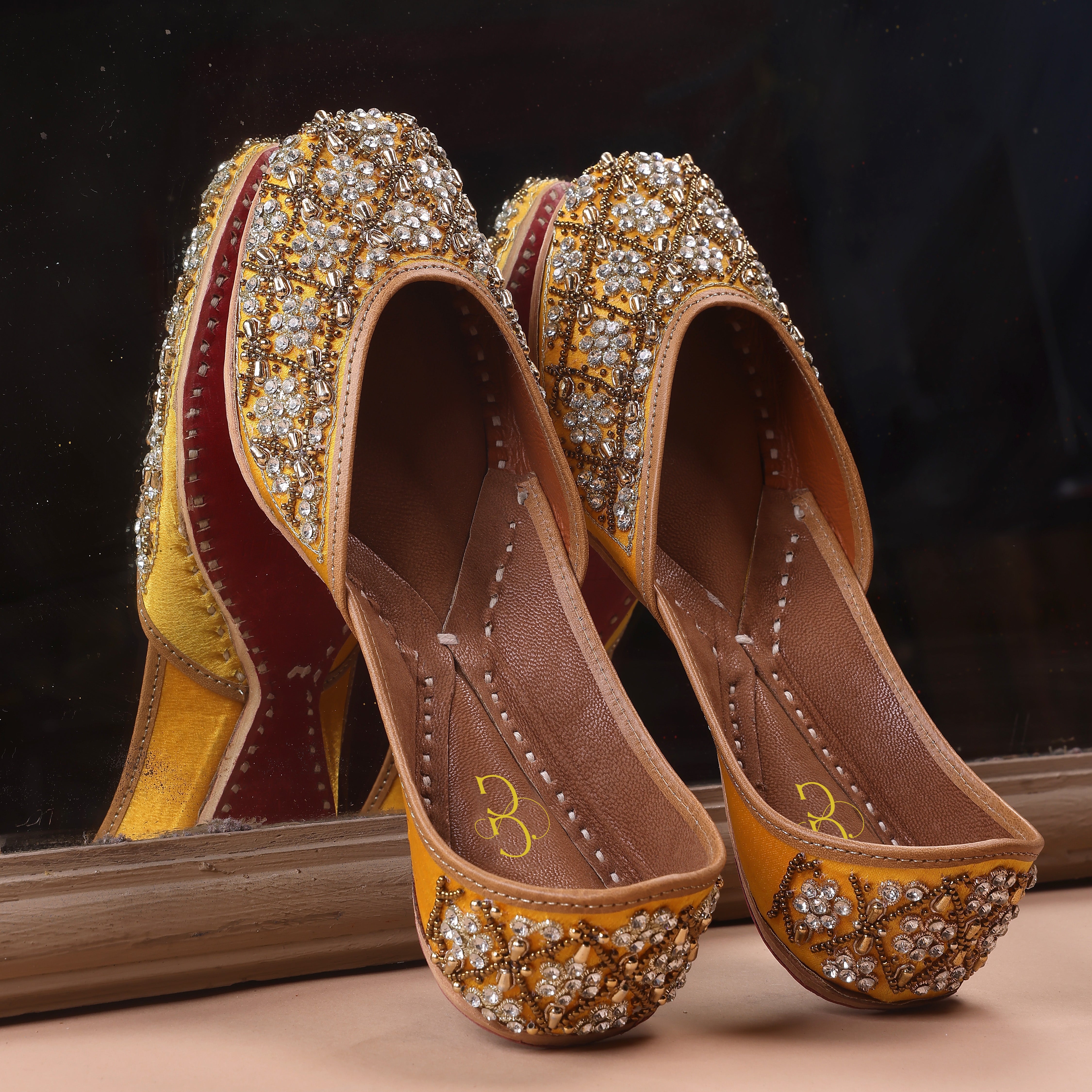 Women yellow & Gold toned embellished handcrafted mojaris