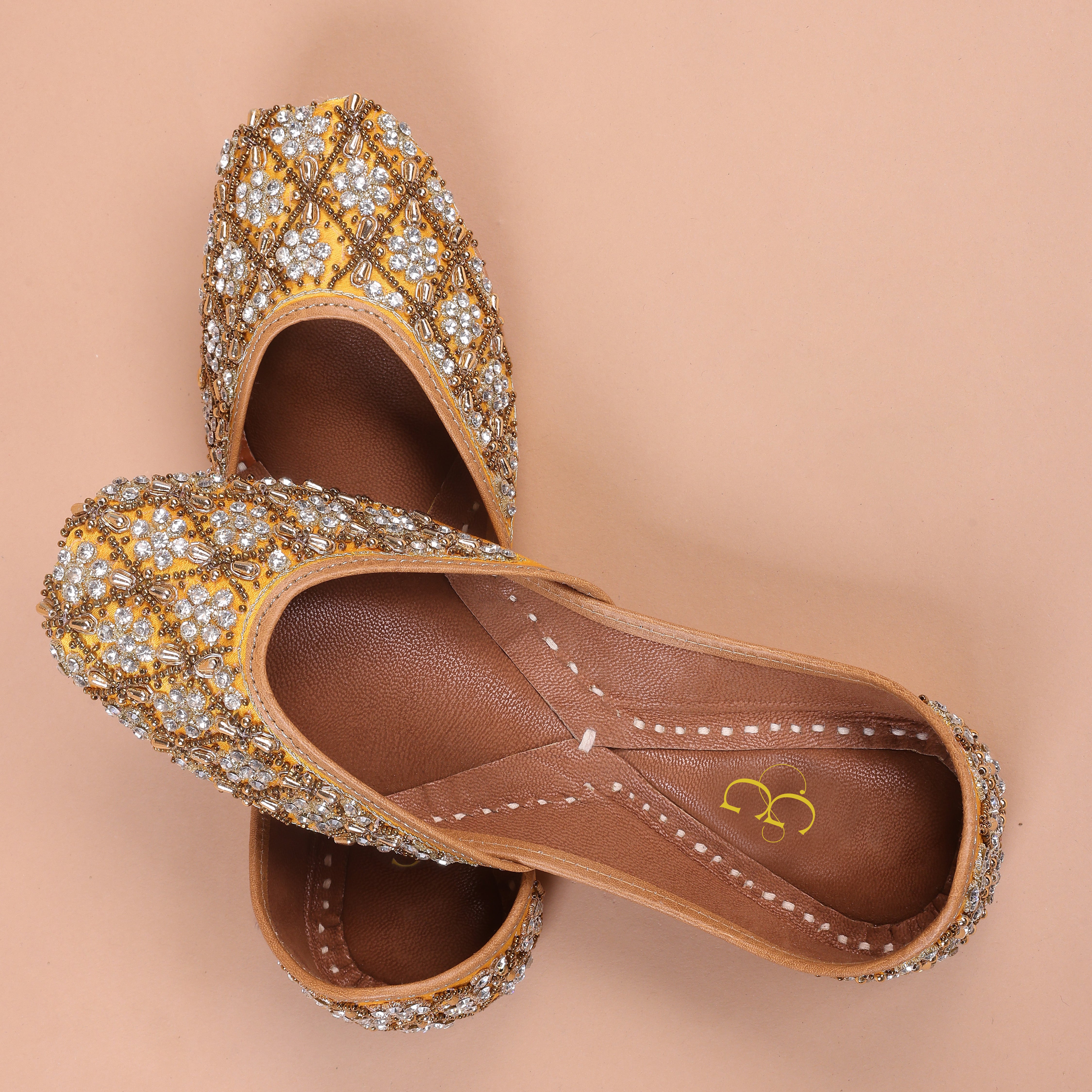 Women yellow & Gold toned embellished handcrafted mojaris